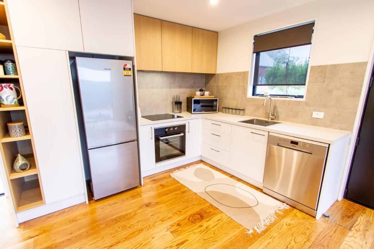 2 Bed Paradise Near Hagley Park Appartement Christchurch Buitenkant foto
