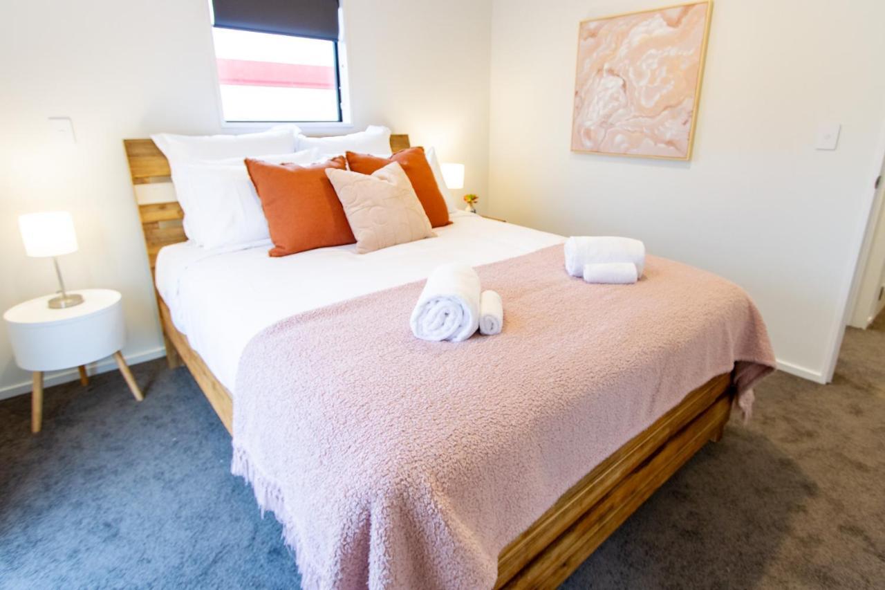 2 Bed Paradise Near Hagley Park Appartement Christchurch Buitenkant foto